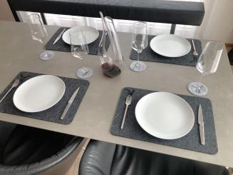 Abwaschbares Filz-Tischset, anthrazit, 45 x 30 cm 